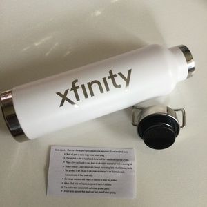 Brand New Xfinity Portable Drink Ware Hot or Cold Thermostat